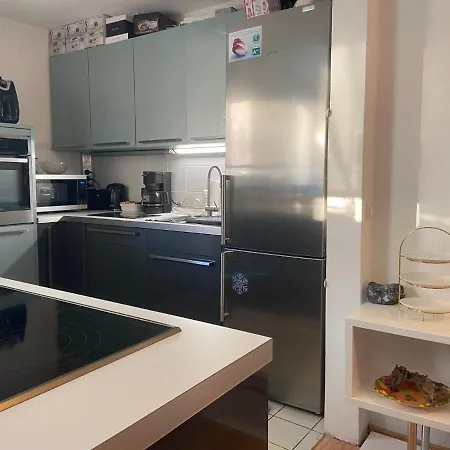 Modernes Munchner Gastezimmer Quarto em Acomodações Particulares Unterhaching